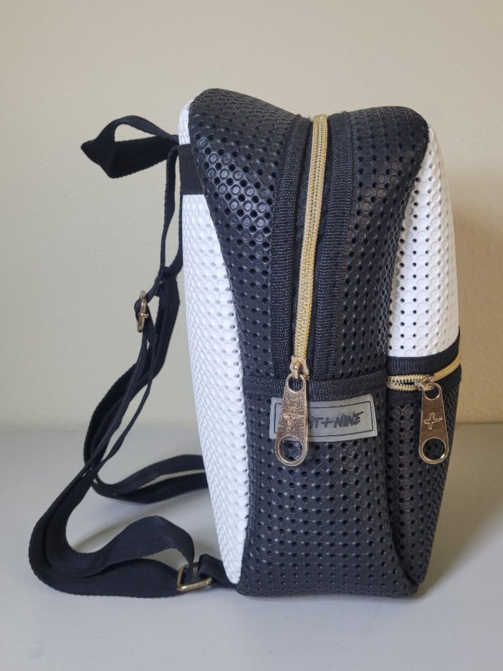 Light + Nine Starter Backpack Black White Perforated Mesh Kids Size Streetwear - Picture 2 of 10